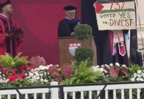 Harvard Hukuk Mezunları İsrail’i Protesto Etti!